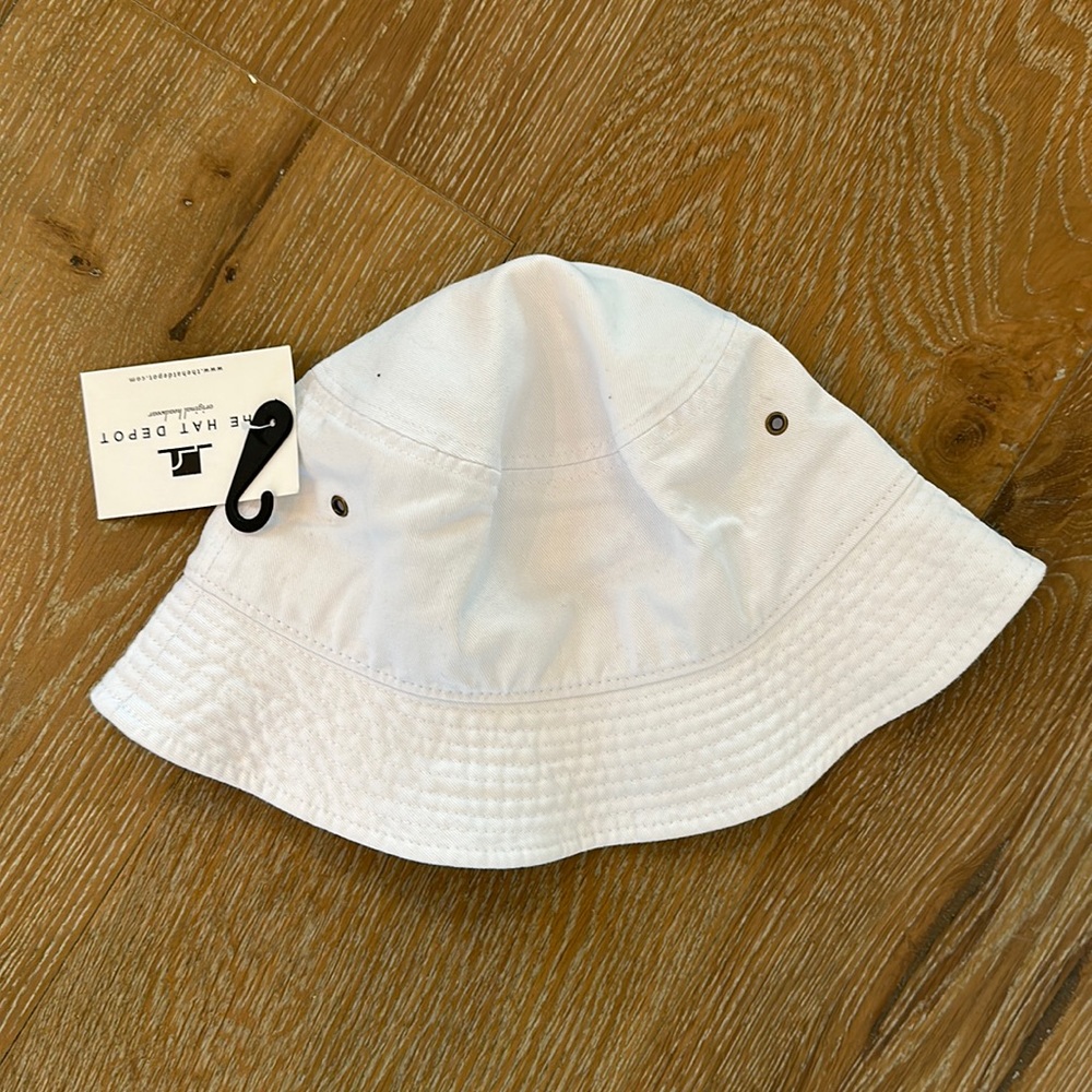 Bucket Hat